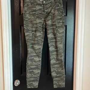 Caslon Camo size 6 Skinny Cargo Jeans